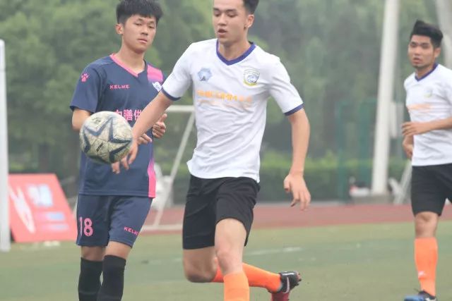 崔永熙新赛季确定穿8号球衣 官方身高为1米98